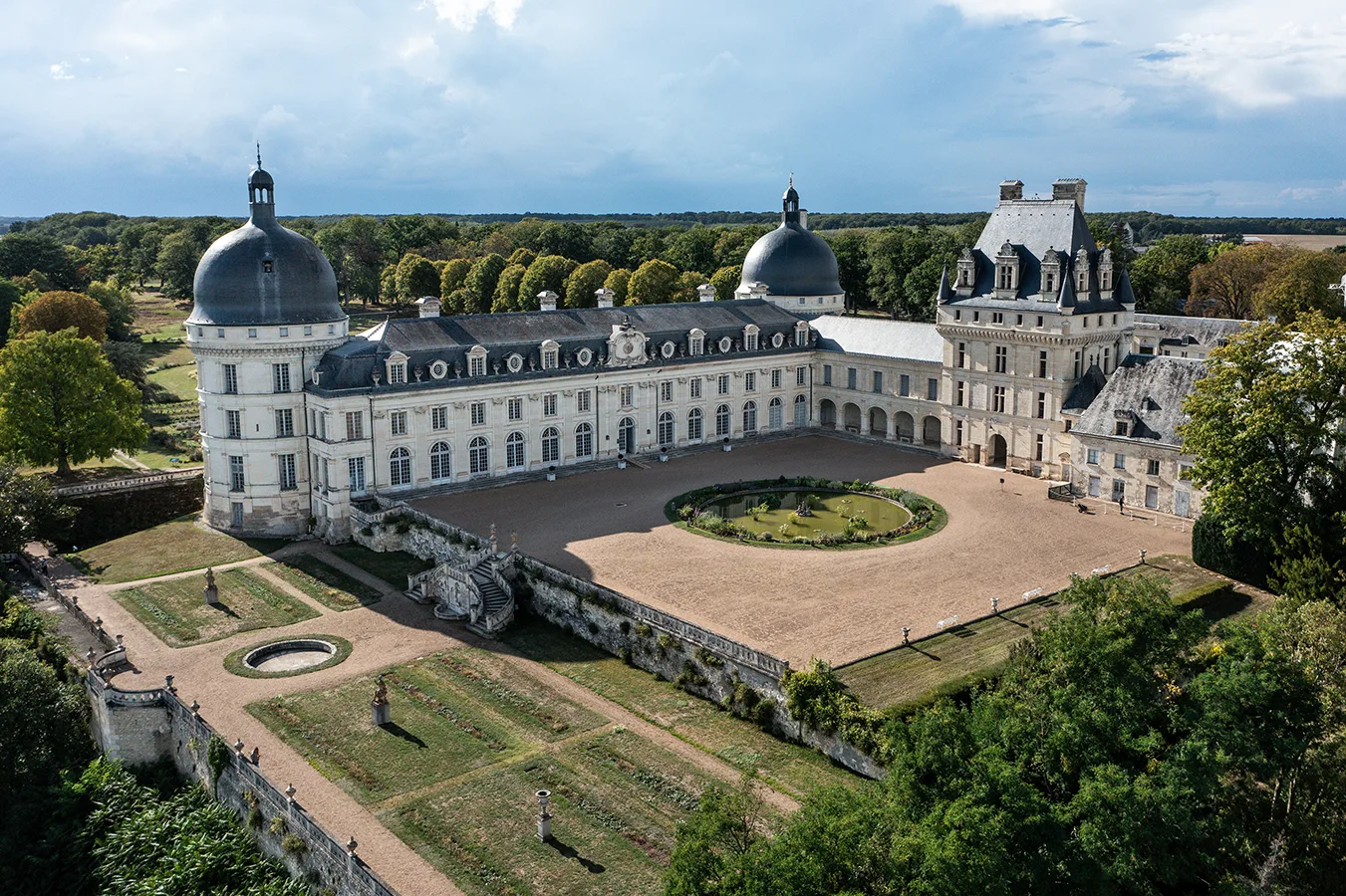 Les châteaux du Berry et leur histoire