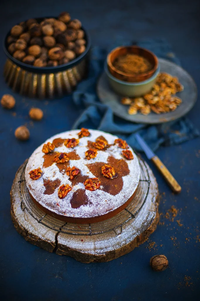 Le gâteau moelleux aux noix du Berry © Linda Louis