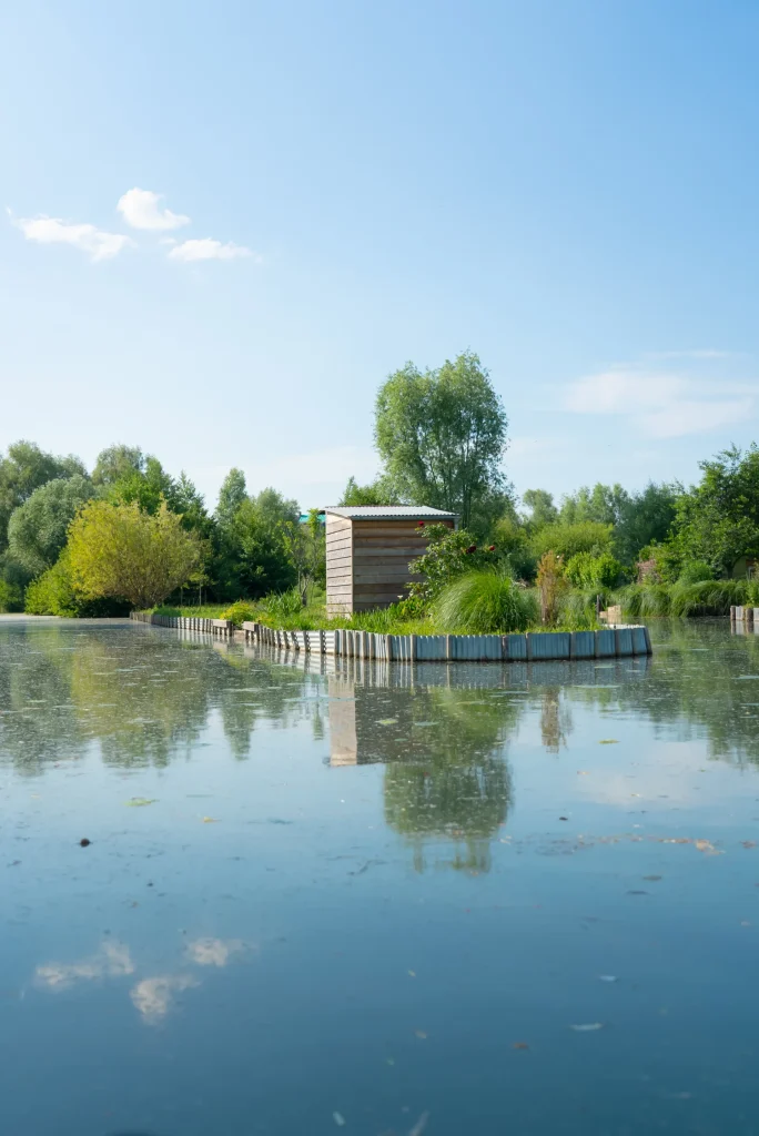 Marais de Bourges en barque @ Les Coflocs