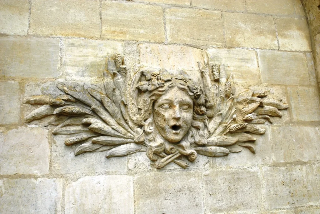 Fontaine du château de Bouges