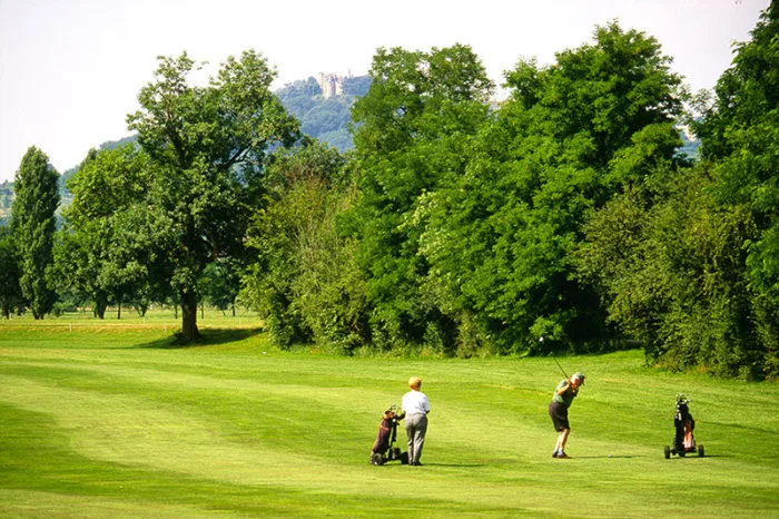 Golf de Saint-Satur au pied de Sancerre ©DR