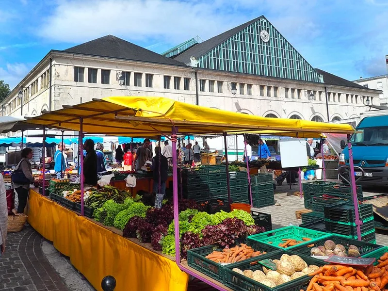 Marché de la Halle au Blé de Bourges @Ad2T