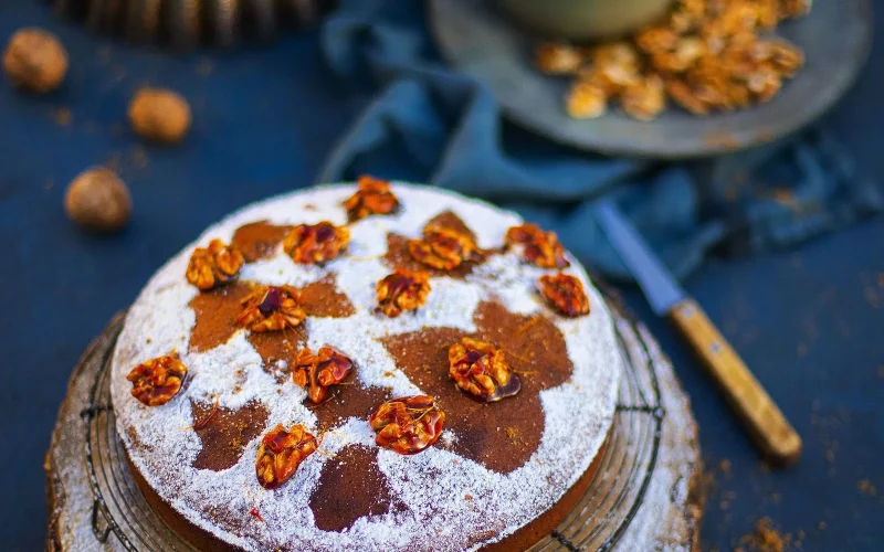 Le gâteau moelleux aux noix du Berry © Linda Louis