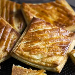 galette aux pommes de terre feuilletée ©Linda Louis