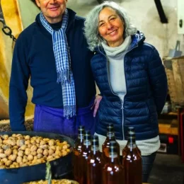 L’huile de noix du Moulin de Pesselières, portrait d’Anny et Joachim